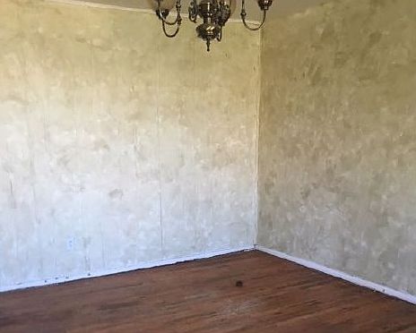 3rd image of 7707 Walton Ave