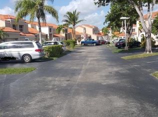6519 SW 132 Court Cir, Miami, FL 33183