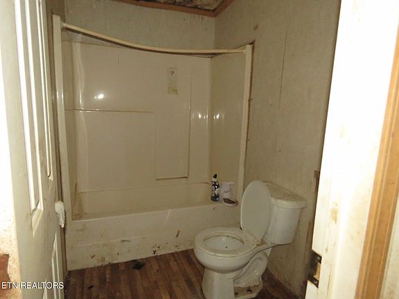 5th image of 145 Old Sweetwater Rd