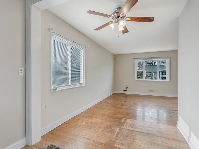 4905 Whitfield Chapel Rd — Photo 10