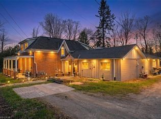 311 Brock Rd, Hamilton, ON L9H 5H4
