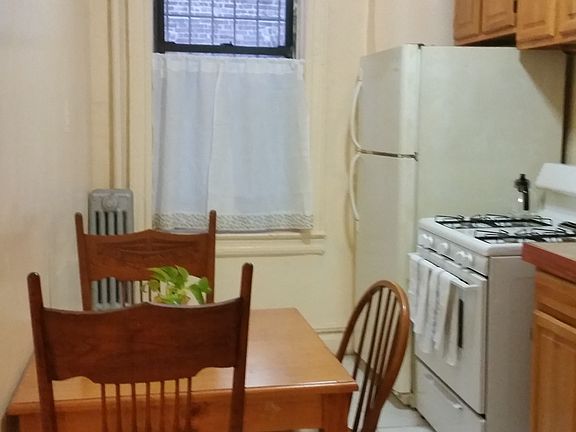 2nd image of 314 Rogers Ave #1