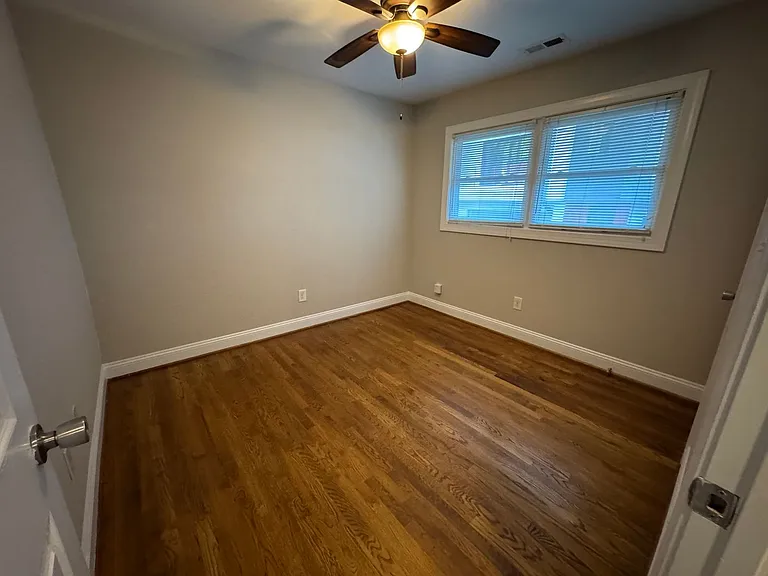 422 State St #4 — Photo 12