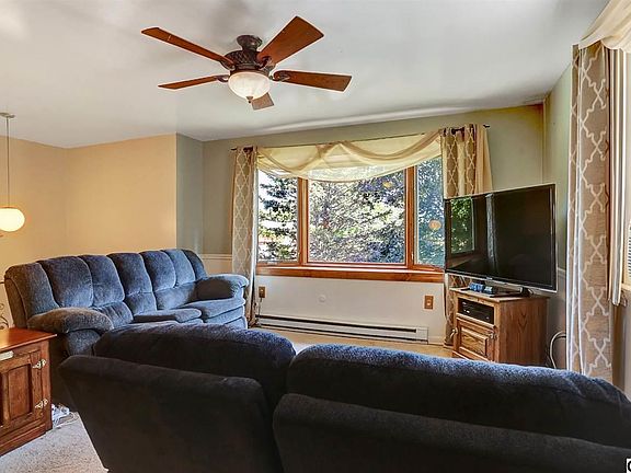 3rd image of 109 Greenwood Dr