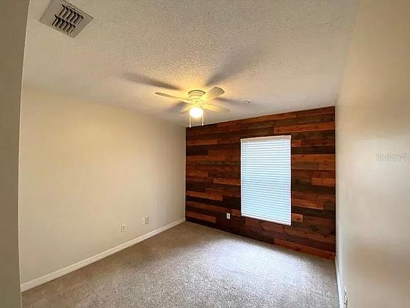 5th image of 527 Fernwood Dr