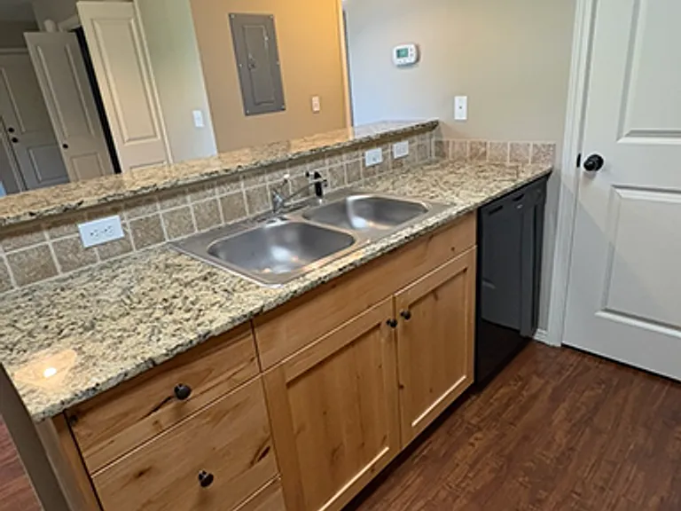 16560 N Profit Cir — Photo 9