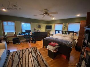 21 Moon St #10, Boston, MA 02113