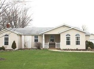 13083 Bass Lake Rd, Chardon, OH 44024
