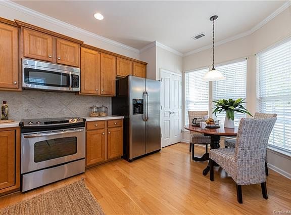 5th image of 6528 Carolina Commons Dr #2802