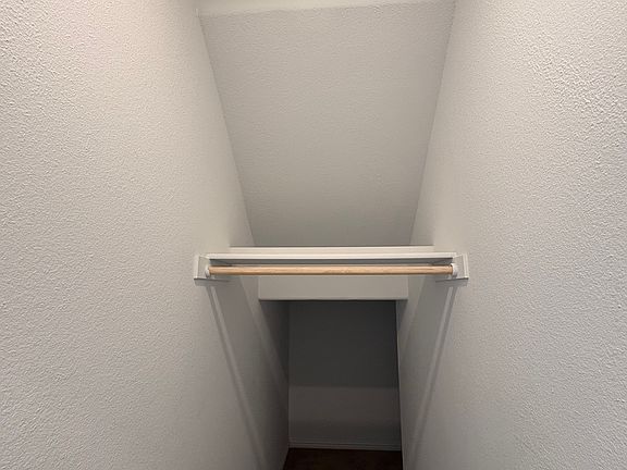 3rd image of 2733 Penrose Ln