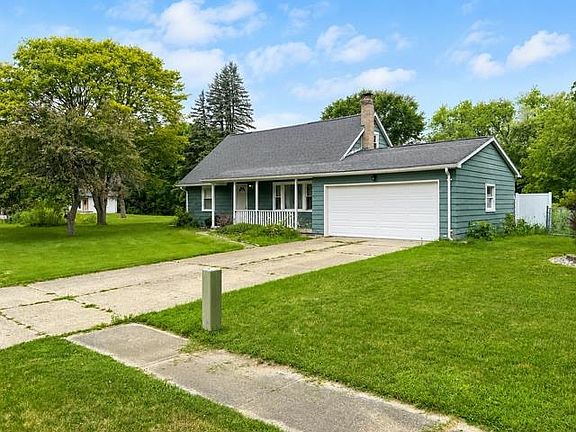 2nd image of 633 Briarwood Dr