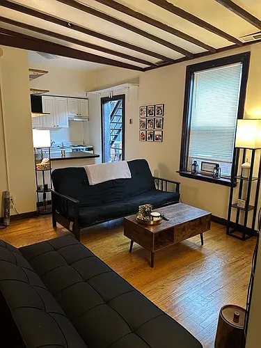 2039 Walnut St #3R Photo 1