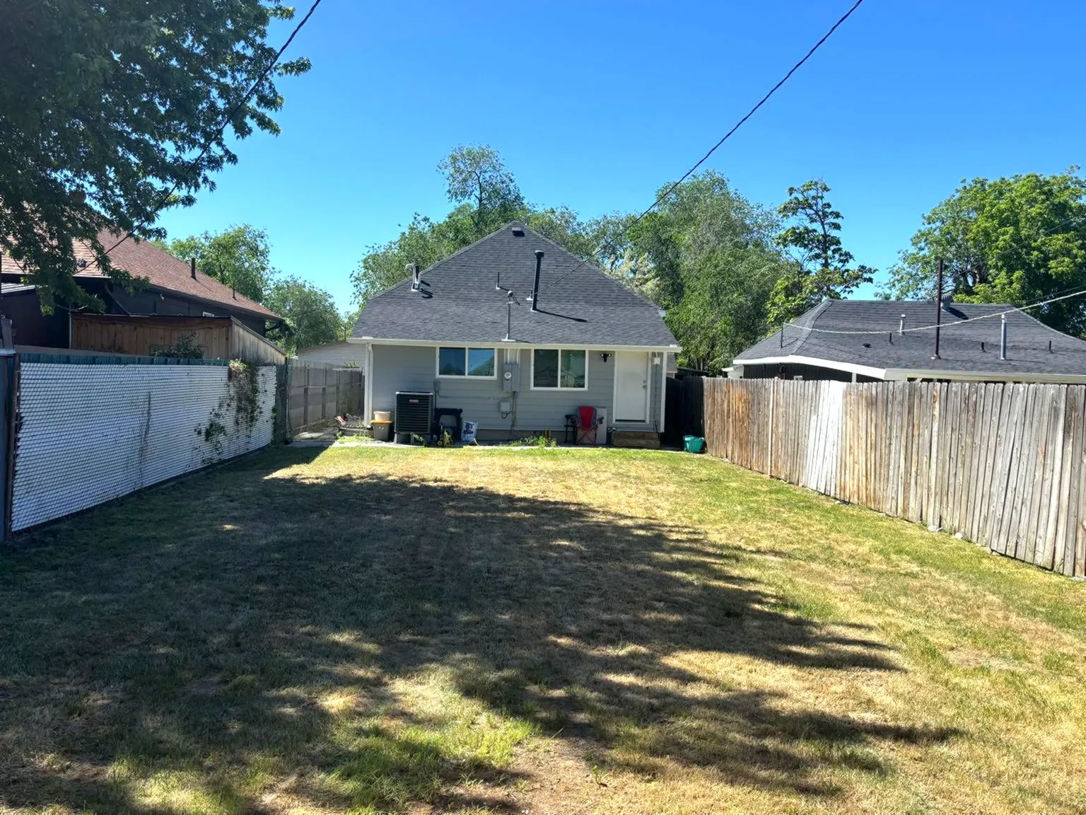 3 bed, 1454 sqft, $2,100 — Photo 3