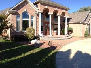 3611 Metropolitan Pkwy, Sterling Heights, MI 48310