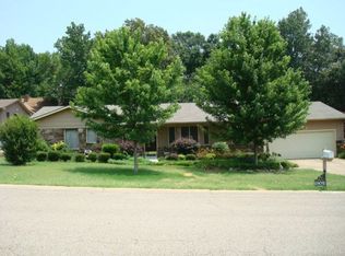 2802 Martinbrook Dr, Jonesboro, AR 72401