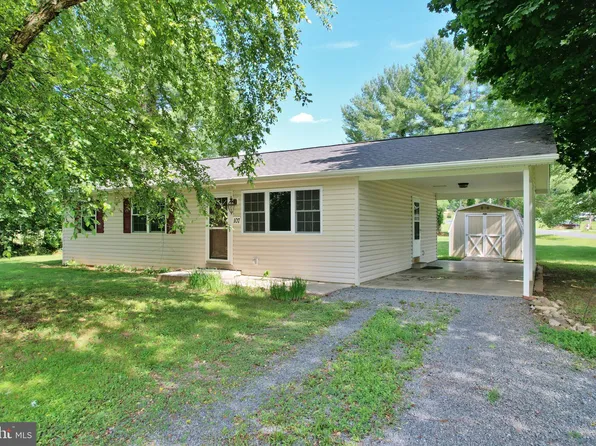 107 Crisman Rd, Edinburg, VA 22824