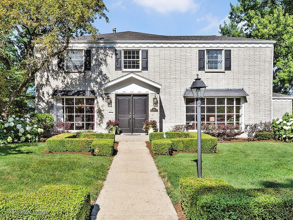 1st image of 255 Kingsway Dr