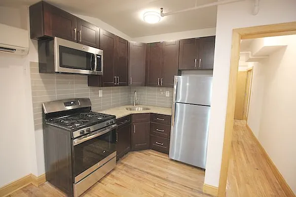 Rented by Capri Jet Realty Corp | media 8