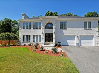 3 Paula Ln, Johnston, RI 02919