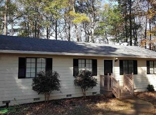 663 Scales Rd, Suwanee, GA 30024