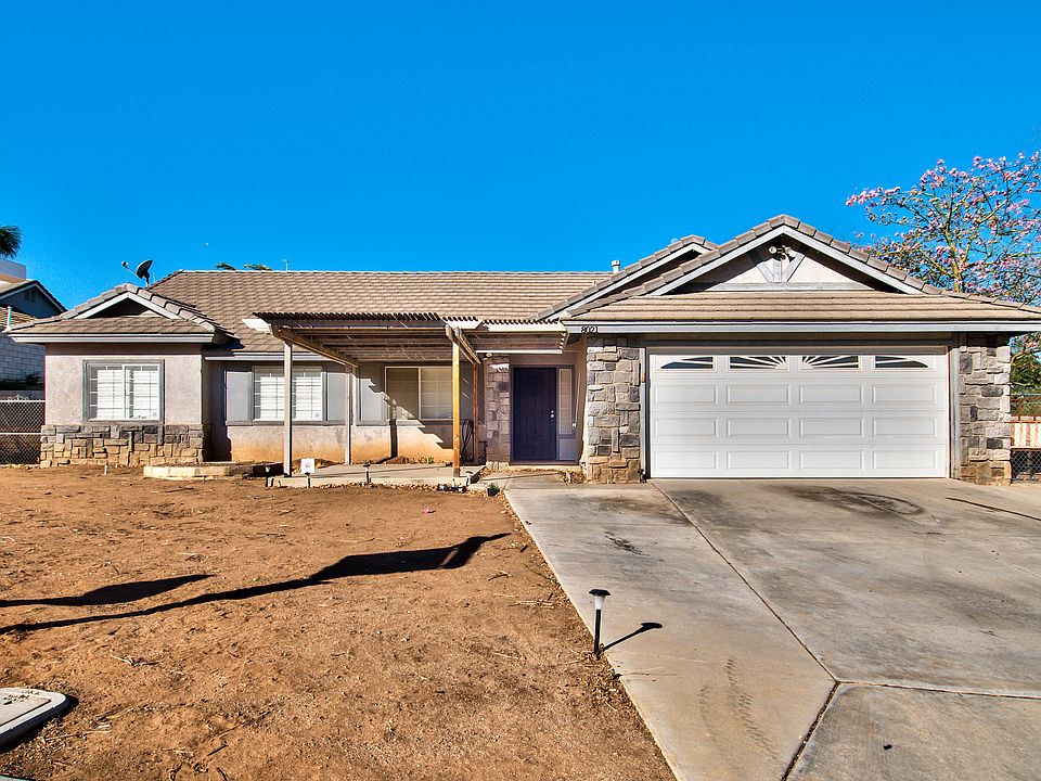 1st image of 8021 Martingale Dr
