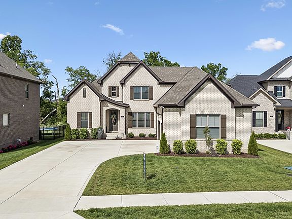 2nd image of 105 Hayden Ln