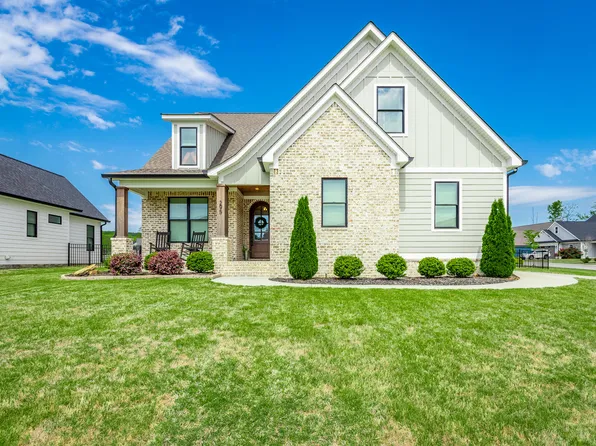 295 Pine Lakes Dr, Ringgold, GA 30736