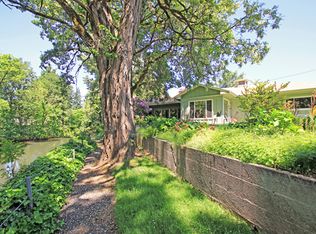 451 N 8th St, Cottage Grove, OR 97424