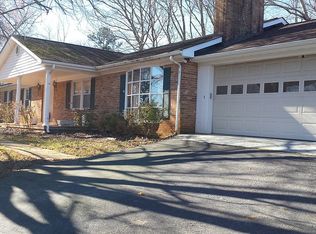 8585 Chatham Rd, Martinsville, VA 24112