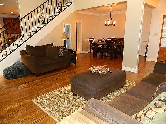 2nd image of 658 Riverwest Cir