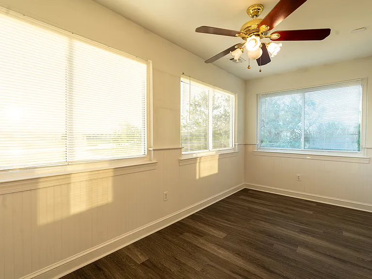 909 Miller Ave #B — Photo 39