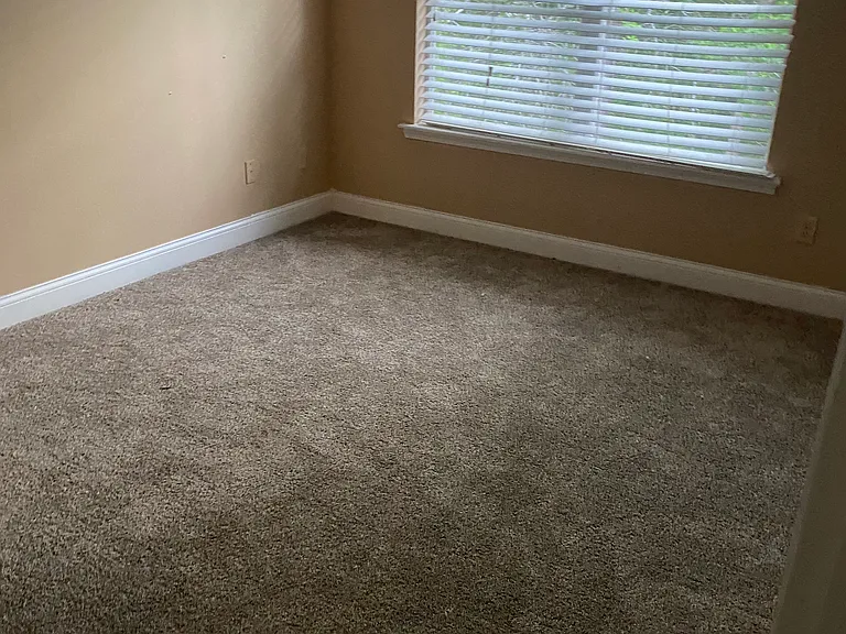 45176 Brown St — Photo 6