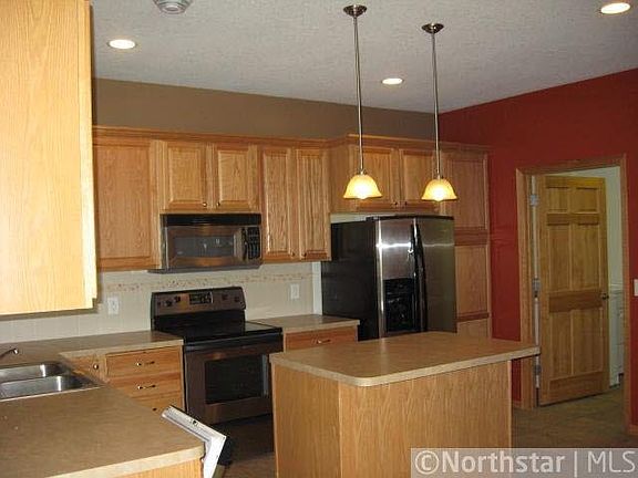 2nd image of 12330 Alamo Circle NE
