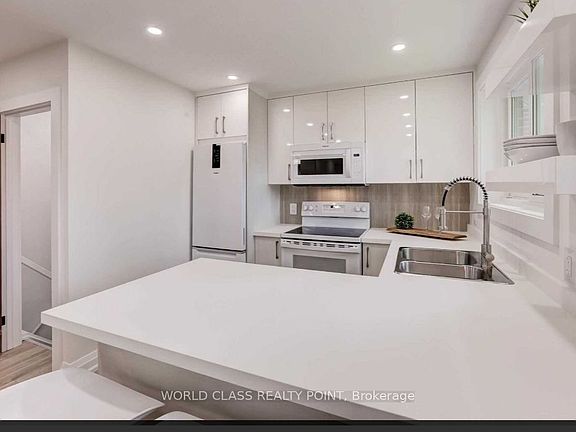 5th image of 31 Grove Park Cres