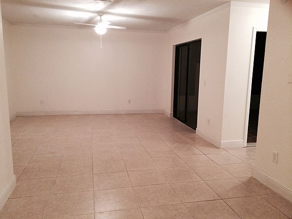 2nd image of 2427 Lena Ln
