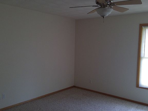 5th image of 2615-2617 N Wuthering Hills Dr