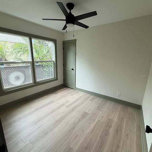 535 14th Ave S — Photo 8