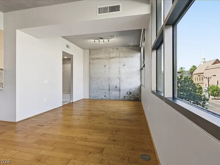 353 E Bonneville Ave #295 — Photo 8