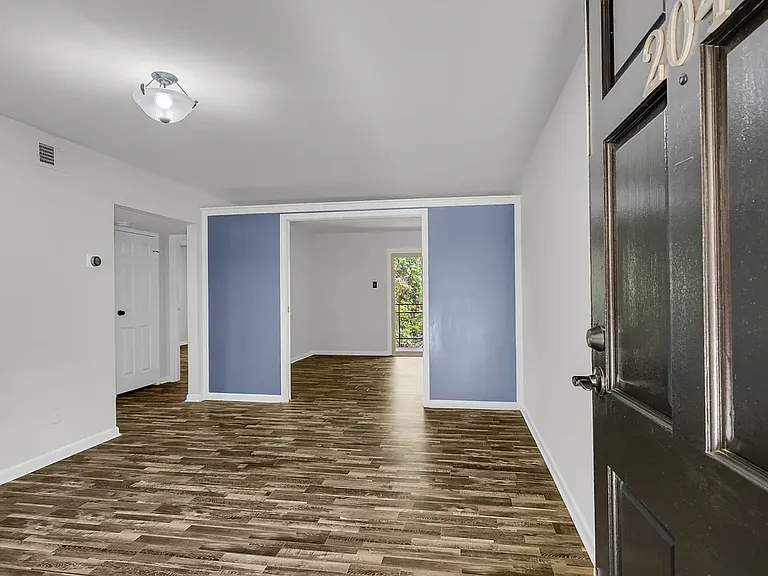 250 Little St #C204 — Photo 14