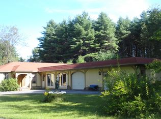 626 Penney Rd, New Gloucester, ME 04260