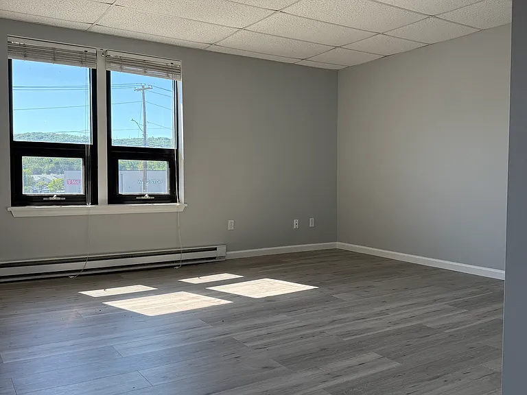 312 Washington St #4 — Photo 3
