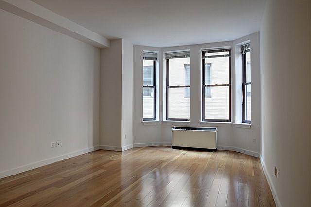 1st image of 37 Wall St APT 15G