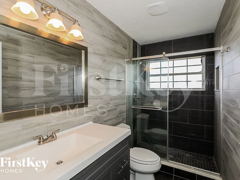 586 Timber Trace Ct — Photo 13
