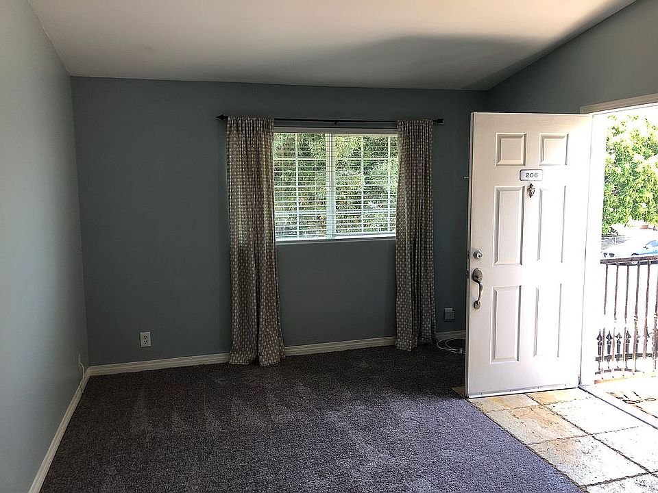 1st image of 4524 Wilson Ave Unit 206
