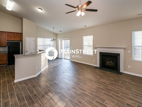 5th image of 11348 Breezehill Ln