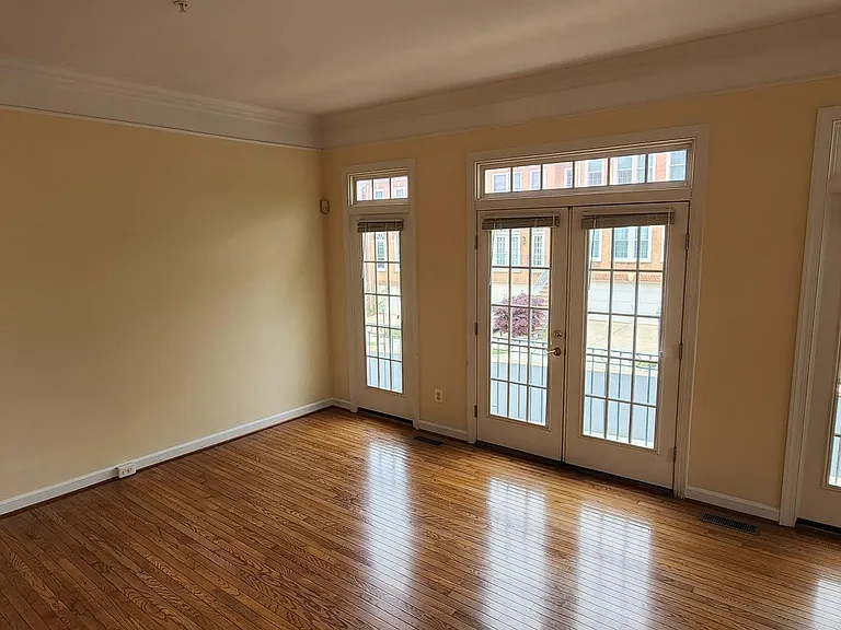 8021 Kidwell Town Ct — Photo 12
