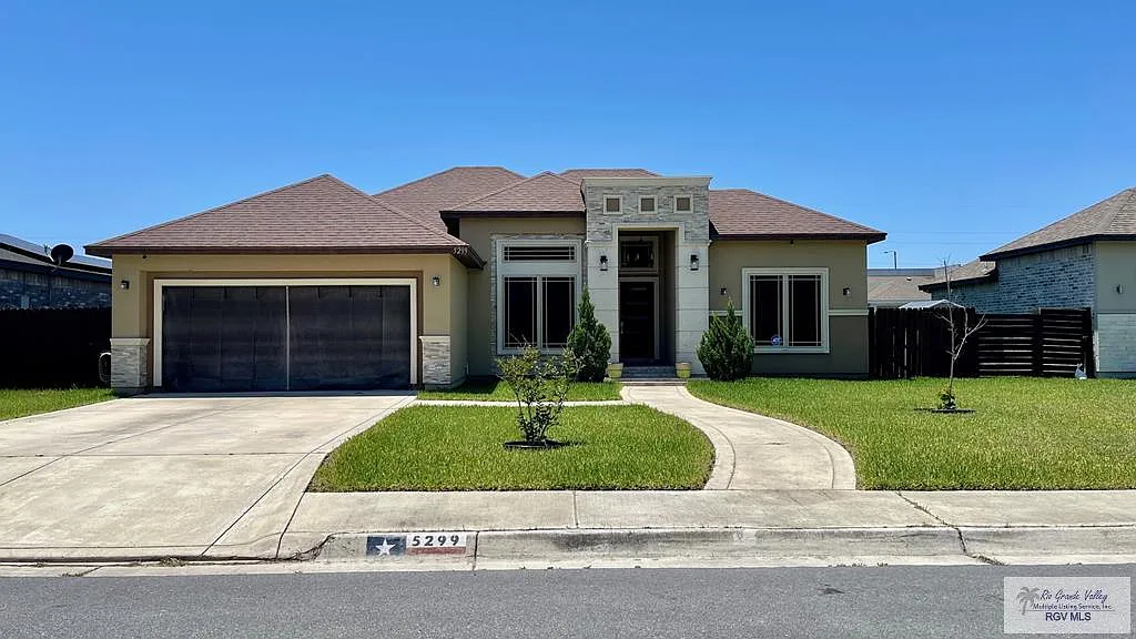 3 bed, 2.5 bath, 1632 sqft, $2,300 — Photo 1