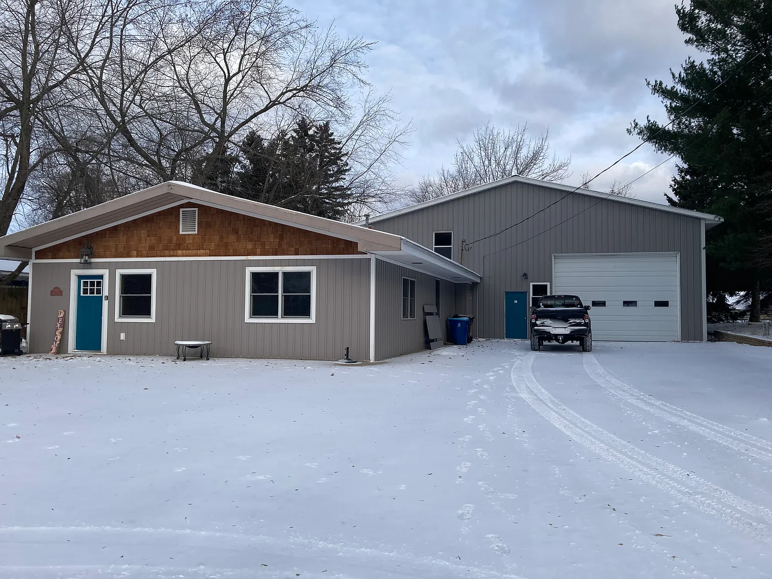 6690 W Virnetta Dr — Photo 1
