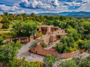 5 White Boulder Rd, Santa Fe, NM 87506