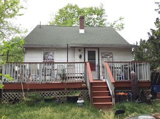 3 Lloyd St, Edison, NJ 08817